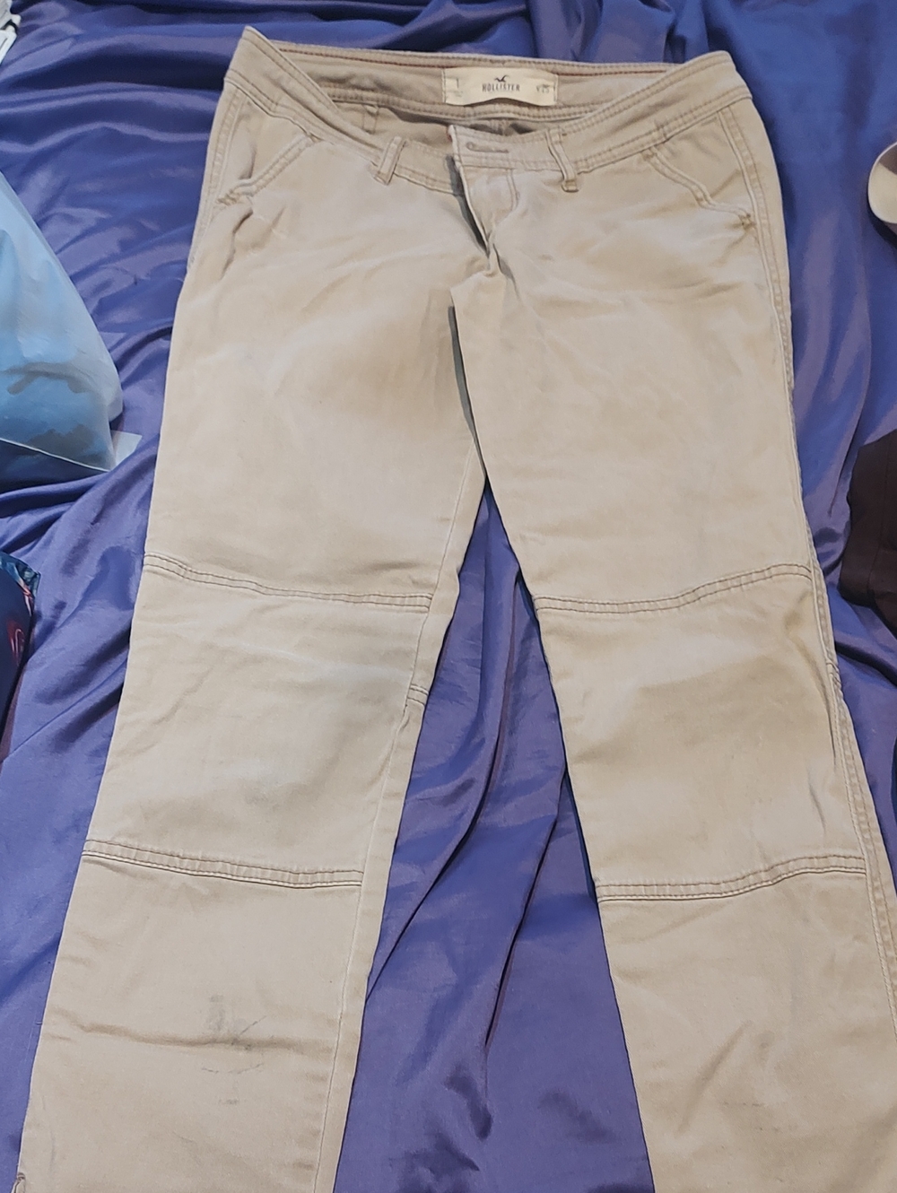 Hollister Women’s Straight-Leg Jeans in Beige